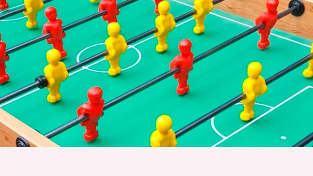 Kinderen horen niet jarenlang in een gymzaal te wonen - 9 mei 2026