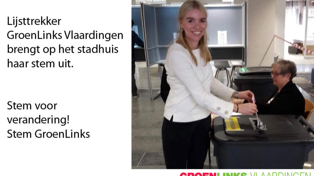 Gemeenteraadsverkiezingen 23 maart 2018 - Lijsttrekker GroenLinks Vlaardingen brengt haar stem uit.
