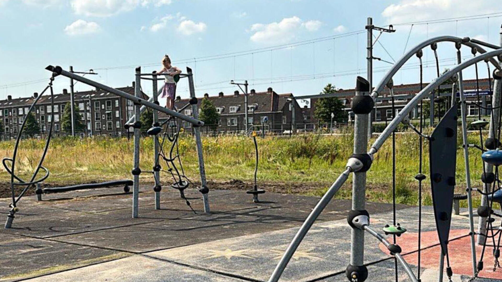 Eindelijk een speeltuin voor de wijk Nieuw Sluis - juli 2024