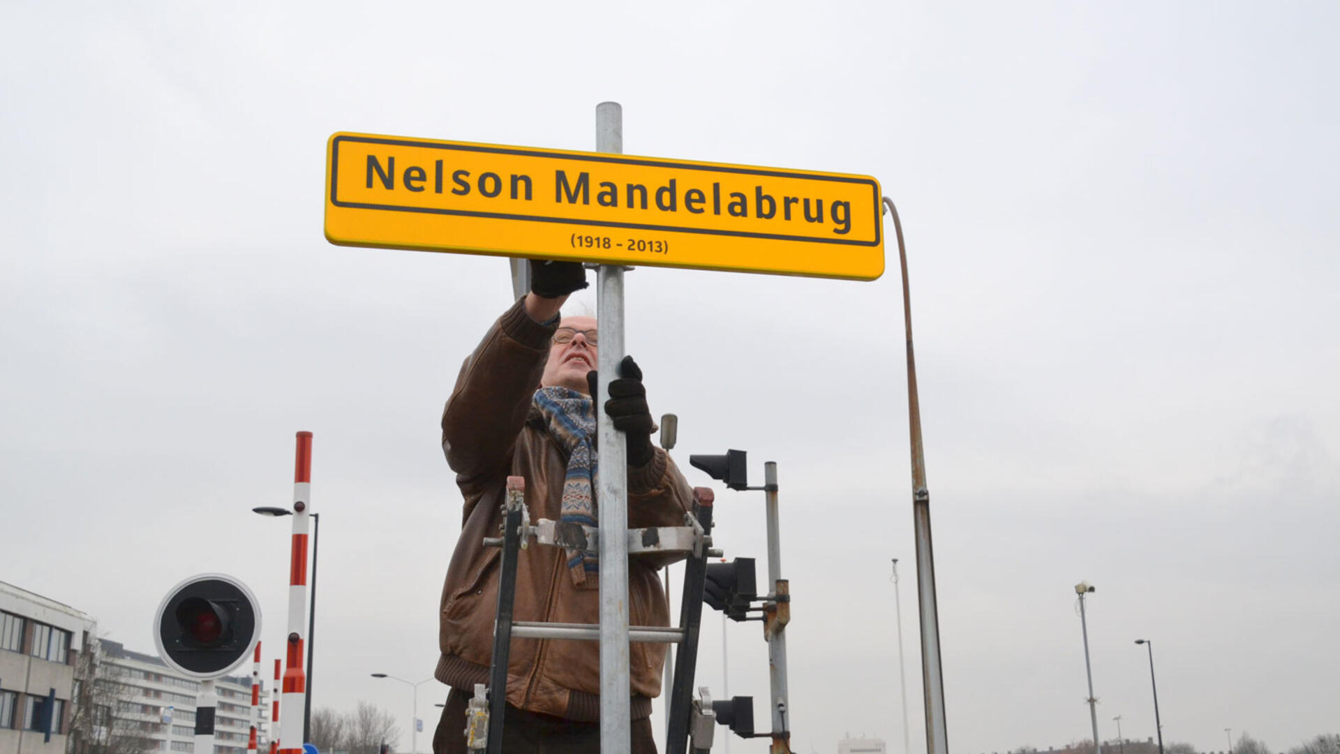 Deltabrug wordt Nelson Mandelabrug - 5 december 2014