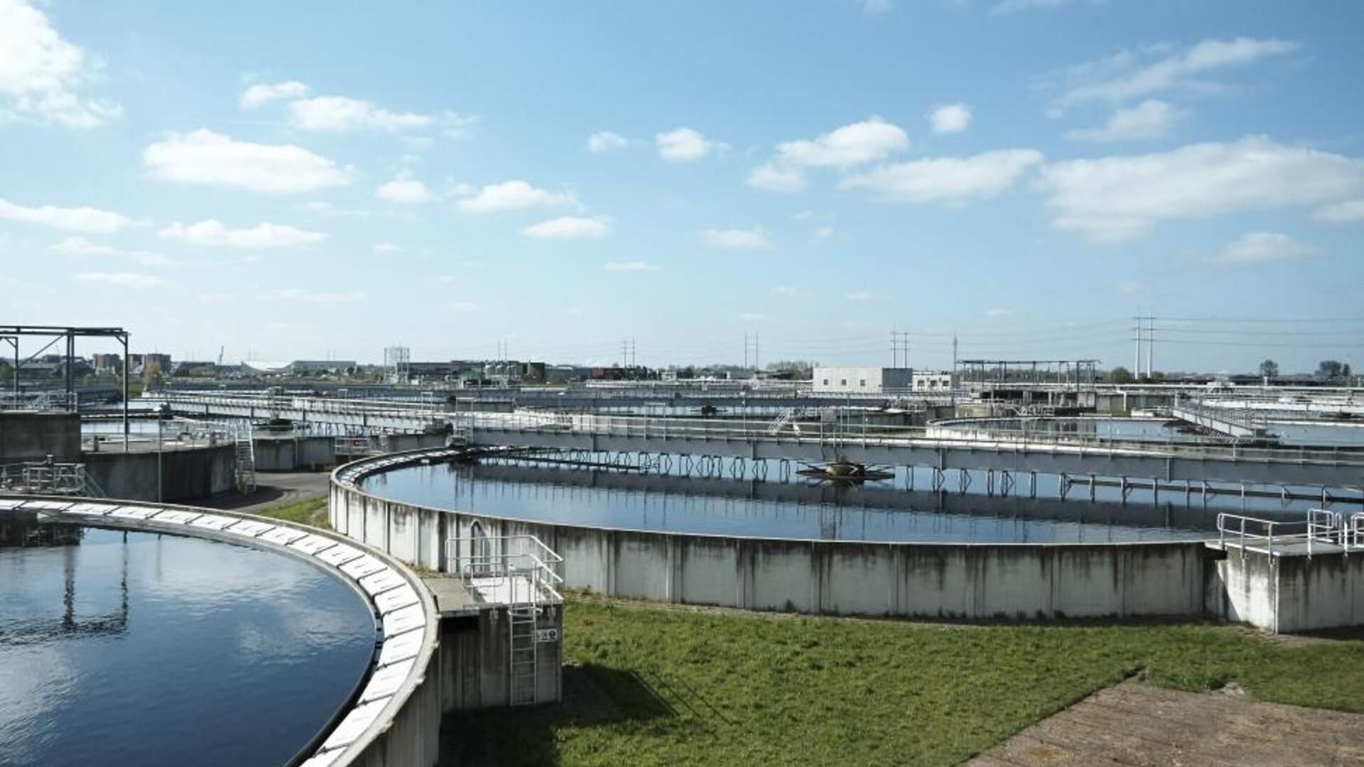 Dwars Rotterdam Rijnmond bezoekt rioolzuiveringsinstallatie - 20 april 2016